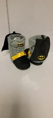 Zapatillas botín Batman DC Comics para niños pequeños 5/6 Foto 1 de 3