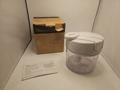 Pampered Chef Manual Food Processor (Item 2581) 3 Blade Chopper 3 cups 5.5" - Image 1 of 4