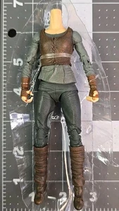 McFarlane Toys the Witcher fodder CIRI medieval FEMALE body buck NO PEG - Picture 1 of 7