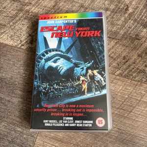 ESCAPE FROM NEW YORK - VHS Spectrum (1982) FREE Tracked UK Delivery - Imagen 1 de 11