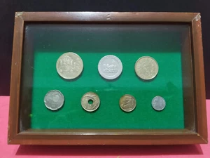 Monedas pesetas enmarcadas cuadro - Imagen 1 de 2