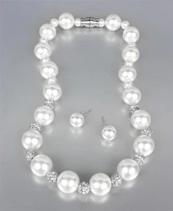 WUNDERSCHÖNE weiße Perle Kristall Kugeln Magnetverschluss Halskette Set Braut Festzug - Bild 1 von 5