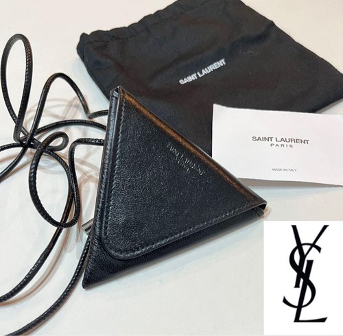 SAINT LAURENT (YSL) Saint Laurent Triangolo Portamonete Astuccio Collana Nero YSL Usatoone