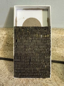 Antiguo conjunto completo de letras y números tipo impresión tipográfica superior e inferior de colección - Imagen 1 de 13