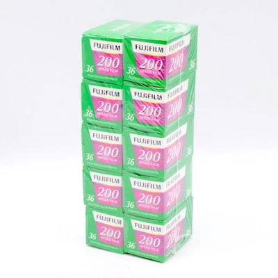 FUJIFILM 200 ISO Color Negative Film (35mm, 36 Exposures, Exp. 11/25) – 10 Pack - Image 1 of 4