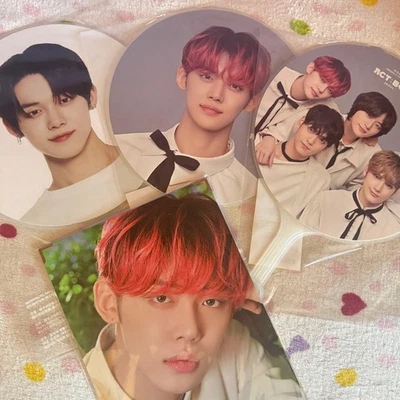 TXT Uchiwa Premium Photo Set - Image 1 of 4