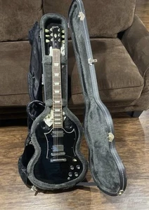 2004 Gibson SG Standard with OHSC - - Picture 1 of 9