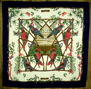 Vintage 80er Jahre L' ORANGERIE Seidentuch Papageien & Schmetterlinge Druck Größe - 34,5 x 34,5 Zoll - Bild 1 von 7