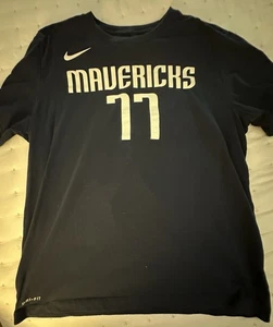 Nike NBA Dallas Mavericks Luka Doncic Navy T-Shirt Basketball Medium - Bild 1 von 3