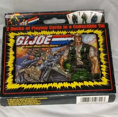 GI Joe 2 barajas de cartas de juego en lata coleccionable (nueva) bicicleta Hasbro de colección Foto 1 de 4