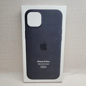 Apple iPhone 14 Plus Silicone Case with MagSafe - Midnight (MPT33ZM/A) - [LN]™ - Picture 1 of 4