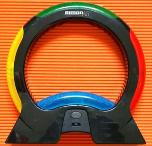 Simon Air Portable Electronic Handheld Sounds & Lights Game By Hasbro (2015) VGC - Picture 1 of 10
