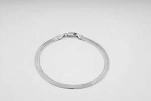 Sterling Silver 925 Classic Herringbone Ladies Bracelet 4.5mm Width - 7.5 inch - Picture 1 of 6