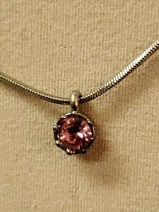 Collar colgante redondo de cristal rosa tono plata 12 pulgadas - Imagen 1 de 5