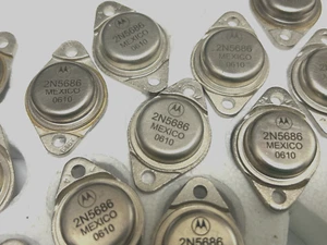 2N5686 Motorola NPN Power AMP Transistors 300W TO-3 - Picture 1 of 3