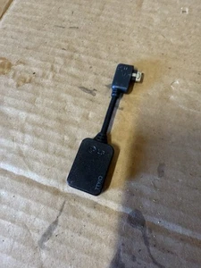 Adaptador de enlace múltiple LG MLA-200 para auriculares de 2,5 mm - Imagen 1 de 3