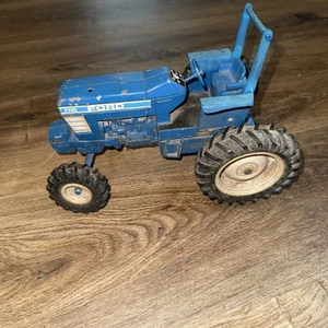 ERTL Ford 7710 Farm Tractor Big Blue Field Engineered Vintage - Picture 1 of 11