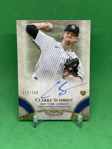 2021 Topps Tier One - Break Out #BOA-CSH Clarke Schmidt AUTO #/300 - Bild 1 von 1