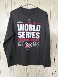Majestic Erwachsene Chicago Cubs 2016 World Series Champs T-Shirt Größe Medium grau - Bild 1 von 3
