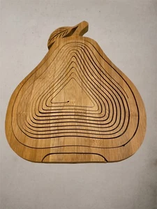 Vintage Holz Birne zusammenklappbarer Korb und doppelt als Untersetzer - Bild 1 von 7