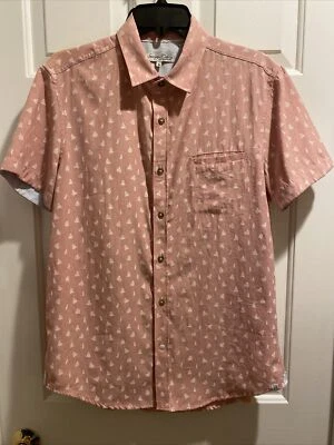 Sovereign Code Mens Button Down Shirt w/Sailboats Lt.Red/Pinkish Size Small EUC - Image 1 of 4