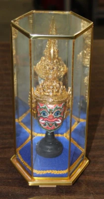 MASCARILLA DORADA TAILANDESA BUDA KHON CAJA DE SUERTE Foto 1 de 4