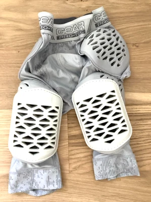 Gear Pro-Tec BSN Deportes Fútbol Pantalones Faja 5 Almohadillas Hombres Pequeño XS Gris Protector Foto 1 de 4