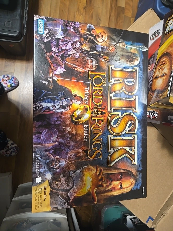 Parker Brothers 40833 Risk Lord of the Rings Board Game COMPLETE WITH 1 RING!! - Image 1 of 3