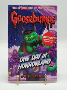 R.L. Stine Goosebumps One Day at Horrorland - Foto 1 di 1