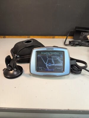 Garmin StreetPilot c530 Portable GPS Navigator Bundle (with Mount, Case) NO CORD - Image 1 of 2