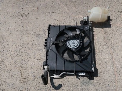 Smart Fortwo 2008-2015 genuino motor refrigeración radiador ventilador unidad OEM A4515010001 Foto 1 de 4