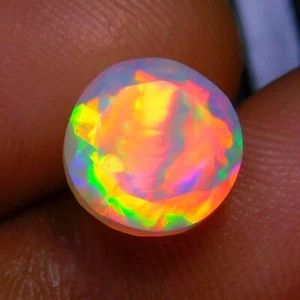 Top AAA+ Quality Round Shape Faceted Ethiopian Opal Gemstone 2.4cts - Picture 1 of 4