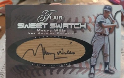 2002 Fleer Flair Sweet Swatch Maury Wills 签名 257/285 — 第 1/2 张图片