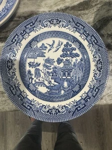Churchill Blue Willow 10 1/4" Dinner Plate Staffordshire England-Excellent - Picture 1 of 1