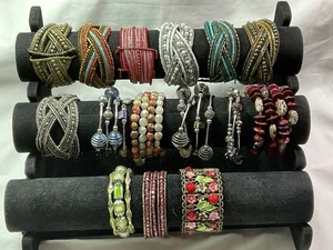 Jewellery Great Job Lot Mixed Colour Seed Bead Cuffs & Memory Wire Bracelets x15 - Picture 1 of 7