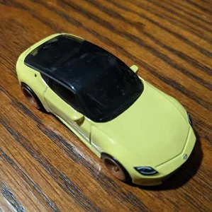 Nissan Z Proto (Amarillo Ikazuchi) - Nissan Z - Hot Wheels Premium Suelto (2022) - Imagen 1 de 1