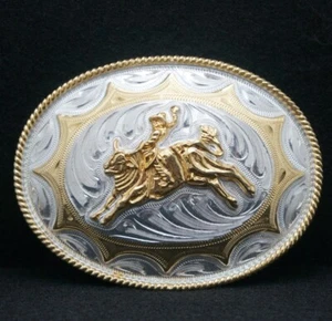 WF03124*NOS* BONITO VINTAGE AÑOS 80 **COWBOY RIDING BULL** HEBILLA DE CINTURÓN ARTE OCCIDENTAL - Imagen 1 de 2
