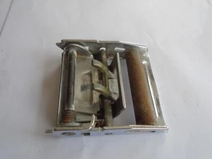 1968-1972 Ford Mustang Mach 1 Shelby Cougar XR7 hebilla cinturón de seguridad ciclón - Imagen 1 de 9