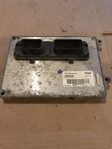 Saturn Vue ECM ECU Computer 12596648 04 05 06 - Bild 1 von 4
