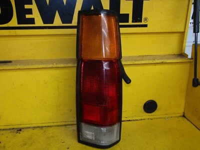 Оригинальный пассажирский задний фонарь с жестким кузовом для Nissan D21 1986-1994 годов выпуска 86 87 88 89 90 91 92 93 94 - Изображение 1 из 3