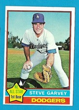 1976 Topps Baseball Cards #111-220 in good shape