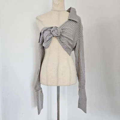 Camisa corta Fendi a rayas con detalle de nudo Foto 1 de 4