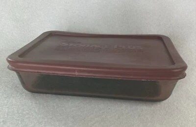 PYREX Corning Cranberry Rectangular Baking Dish 7210 3 Cup Vintage 750 mL w/Lid - Image 1 of 4