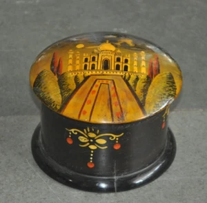 Vintage Wooden Handcrafted Taj Mahal Picture Lacquer Powder/Pill Box - Picture 1 of 9