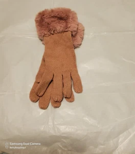 Ann Taylor Rosa Kunstfell Handschuhe Neu mit Etikett - Bild 1 von 6