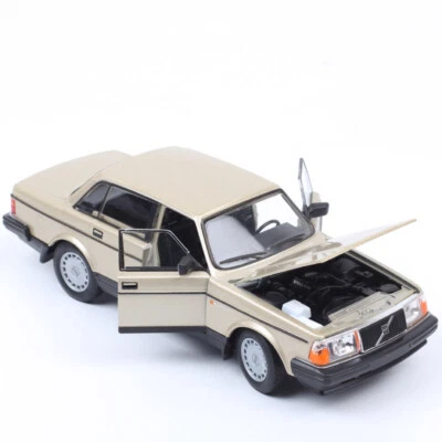 Welly NEX 1/24 Scale Volvo 240GL Diecast Car Model Toy Vehicles Replicas Gold - Image 1 of 4