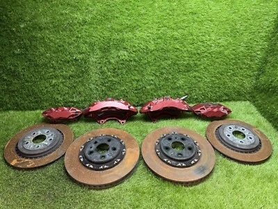 Juego de pinzas de freno Brembo 2016-2019 Cadillac ATS-V Twin Turbo con rotores 6 pistones Foto 1 de 4