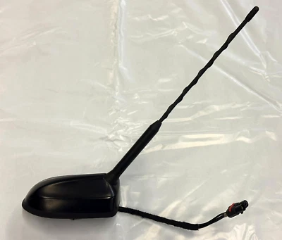 Antena de radio techo aleta de tiburón Ford Focus 2015-2018 FM5T-19G461-AB Foto 1 de 4