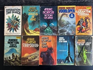 Lot of 10 Andre Norton books vintage Fantasy Science Fiction paperback star - Bild 1 von 16