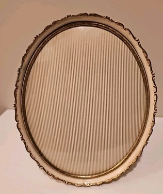 Marco de fotos de latón ovalado vintage vidrio convexo, soporte de caballete de tela 10,75" × 8,75" Foto 1 de 4